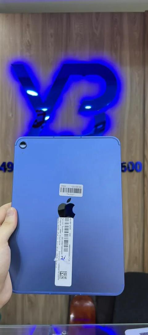 Ipad 11 , Bleuphone19